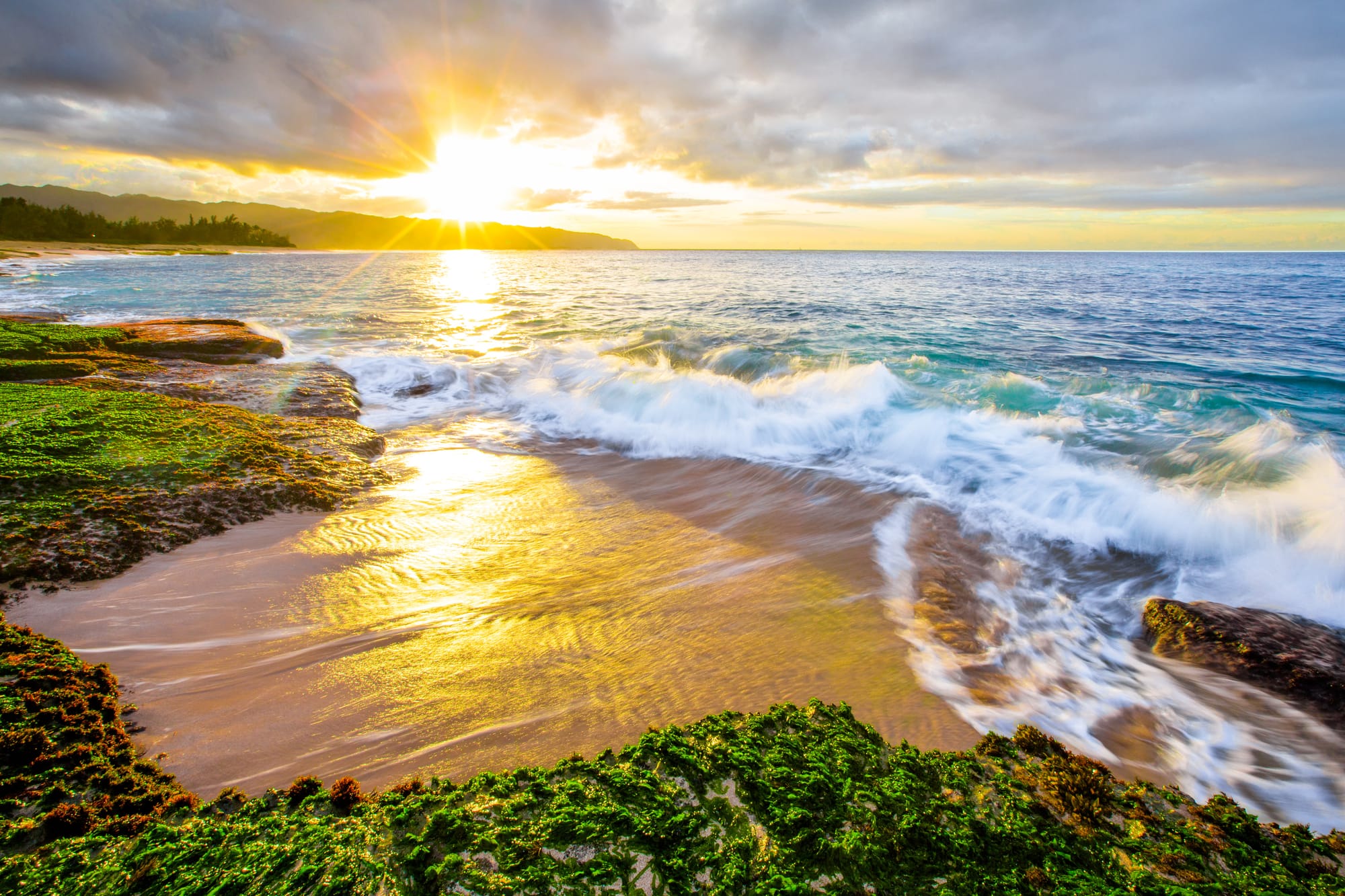 Designing a Family Journey Through Hawaiʻi for Older Teens